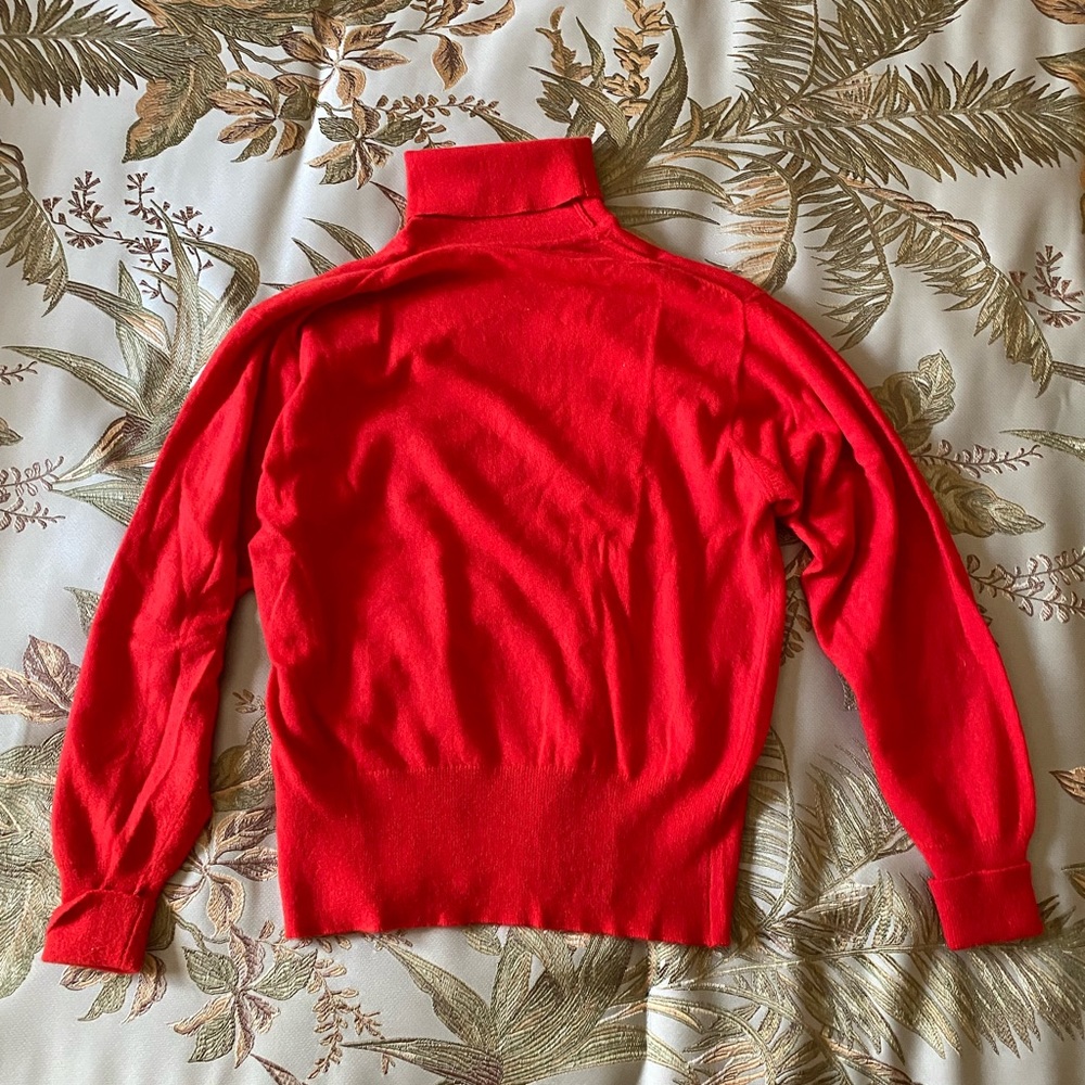 Lady’s Turtleneck Bergdorf Goodman Cashmere Sweater